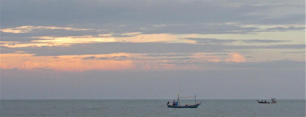 The Sunrise Beach Cafe And Guesthouse Ban Tha Khoi Esterno foto