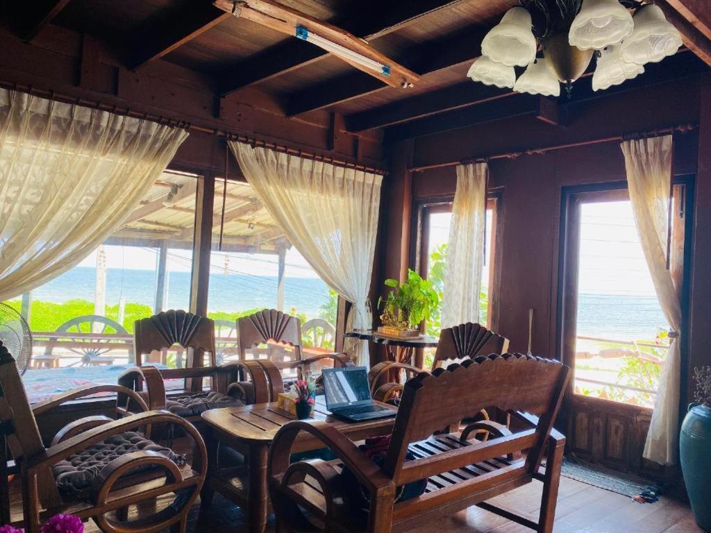 The Sunrise Beach Cafe And Guesthouse Ban Tha Khoi Esterno foto